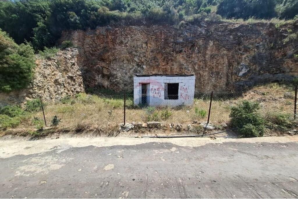 Ndërtesë &amp; Truall në Shitje, Uji i Ftohtë, Vlorë