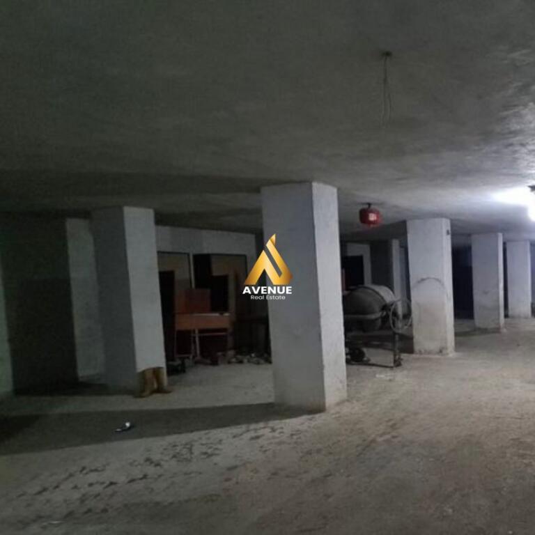 2 Poste Parkimi në Shitje – Condor Center, Rruga e Kavajës, Tiranë