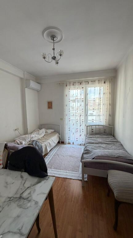 Affittasi Appartamento 2+1 Palazzi Çabej, Misto Mame.