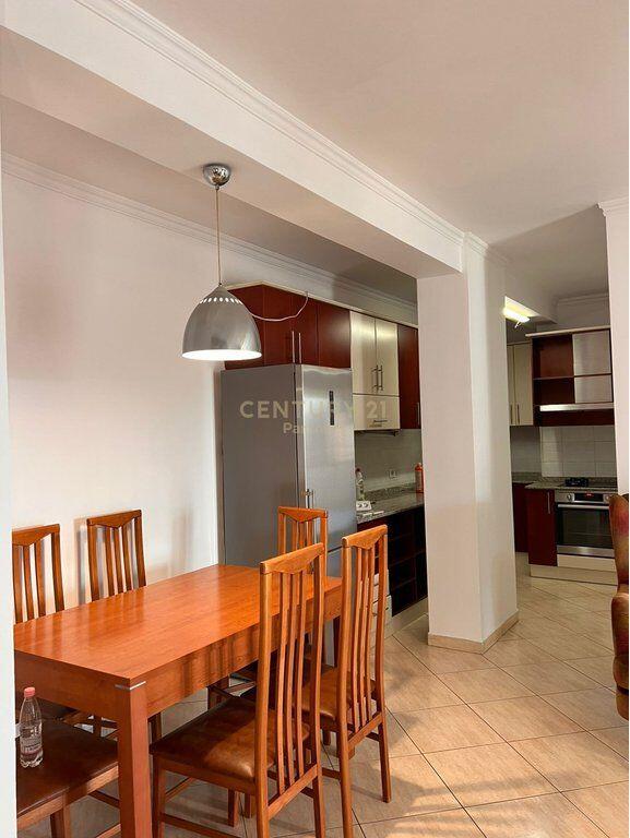 AFFITTASI APPARTAMENTO 2+1+2 – DI FRONTE A SPAK, STAZIONE DEI TRENI