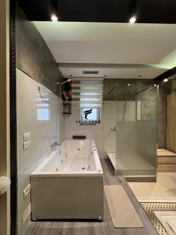 SHITEN 3 GARSONIERE 100M2 RRUGA FORTUZI 400.000 EURO