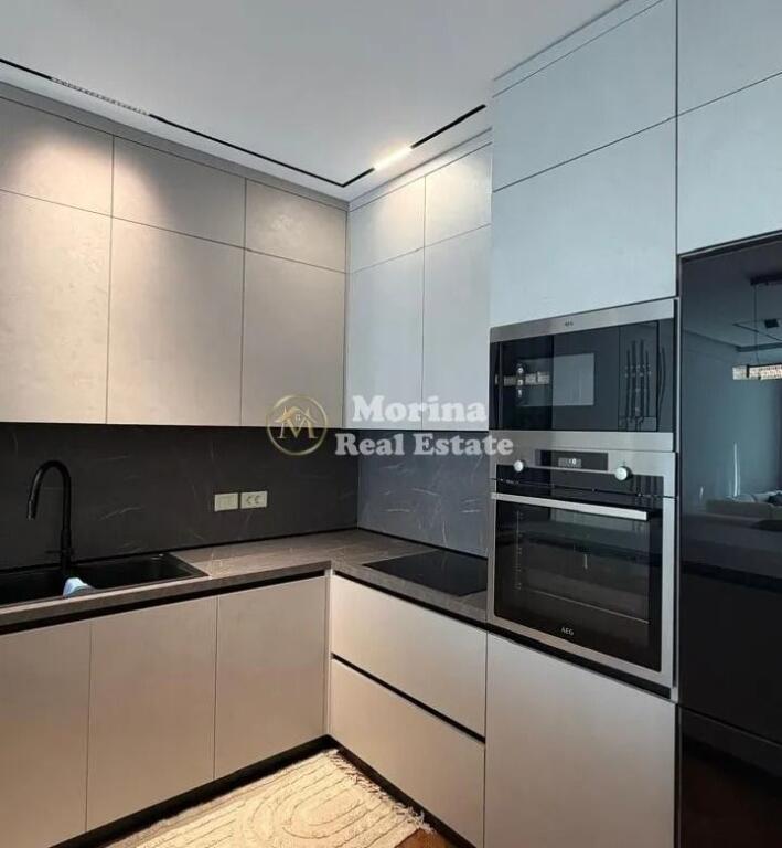 Qera | Apartament 3 + 1 | Rruga Mine Peza | 2200 €/muaj