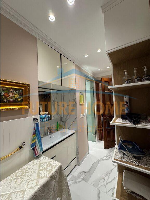 Qera, Apartament 2+1+2, Bllok, Tiranë