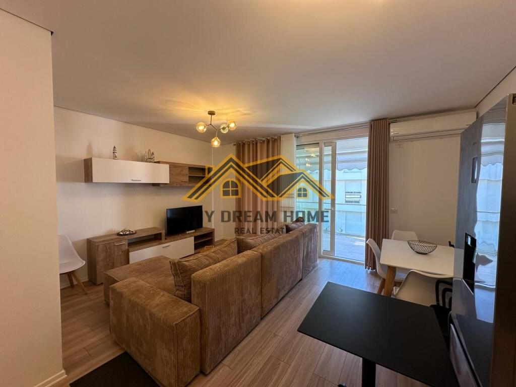 SHITET APARTAMENT 1+1 VIJE E DYTE NGA VILAT NE GJIRIN E LALEZIT, NE KOMPLEKSIN SAN PIETRO!
