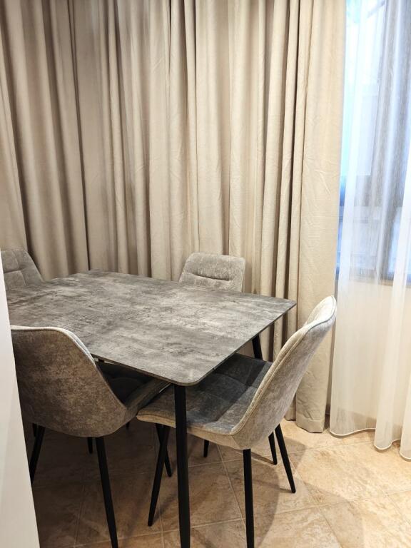 Apartament Ne Shitje te KOMUNA E PARISIT