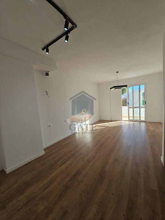 Apartament 2+1 për Shitje – Pranë Spitalit Rajonal, Durrës