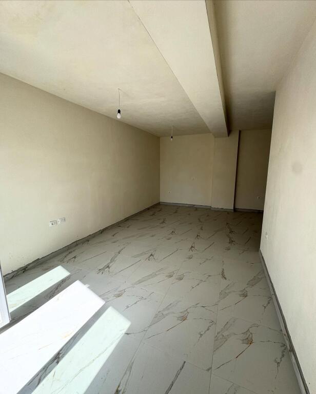 💥Okazion apartament 2+1+2 tualete dhe 3 ballkone qender, Kavaje💥