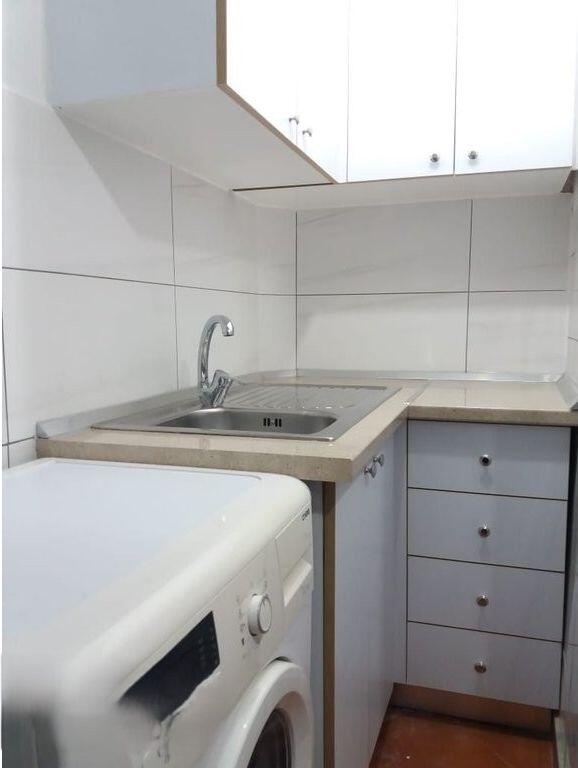 ME QIRA APARTAMENT 2+1 PERBALLE HARRY FULTZ 500 € /Muaj