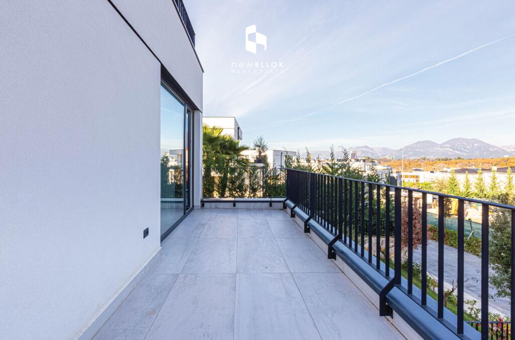 Me Qera: Vile Luksoze 📍Liqeni i Thate - Forest Res. (4Dh. Gjumi +5wc +2Veranda &amp; Garazh) E PABANUAR ME PARE || 4000€/muaj