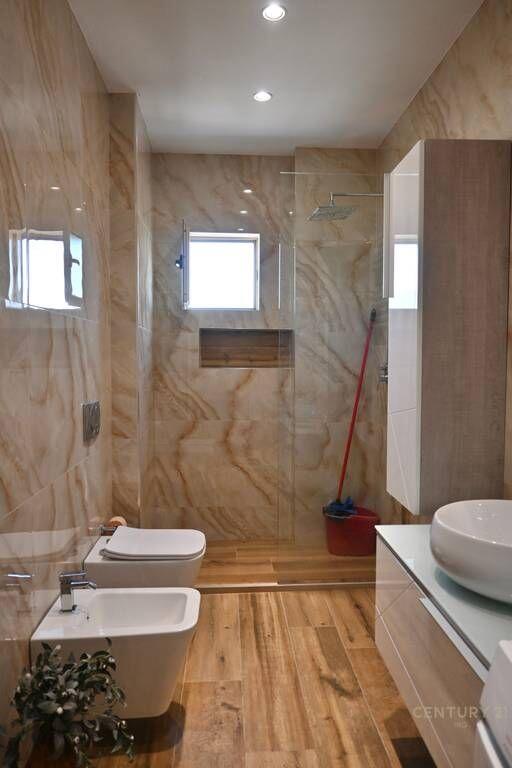 Apartament 2+1 me Qira në Unazën e Vogël, përballë Kompleksit Delijorgji 700 € /Muaj