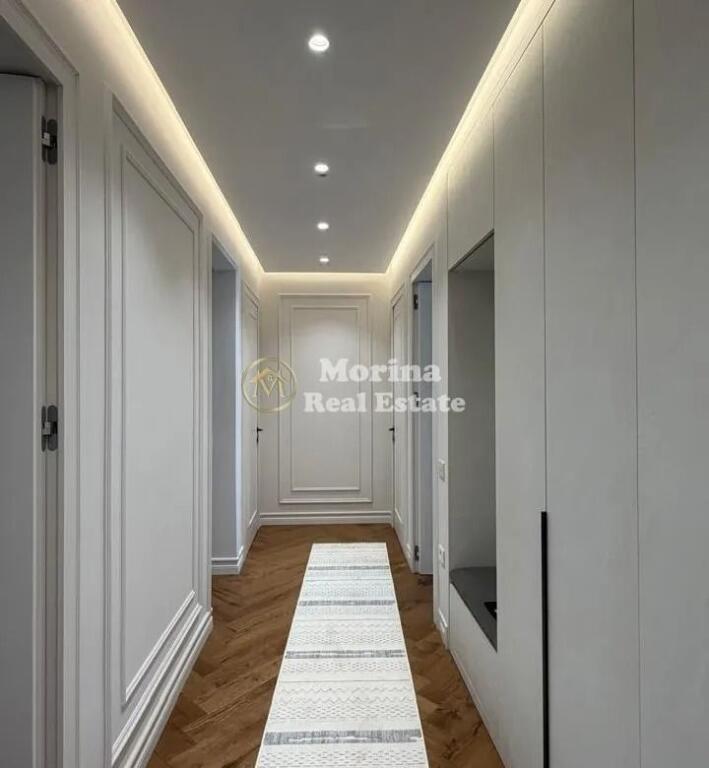 Qera | Apartament 3 + 1 | Rruga Mine Peza | 2200 €/muaj