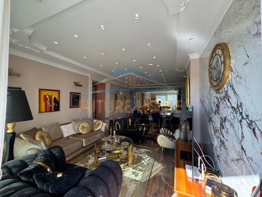 Qera, Apartament 2+1+2, Bllok, Tiranë