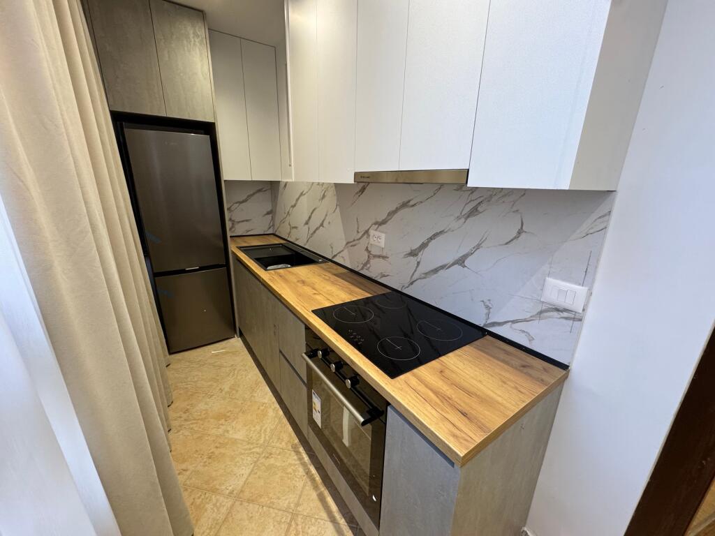 🏡 Shitet Apartament 1+1 në Komuna e Parisit