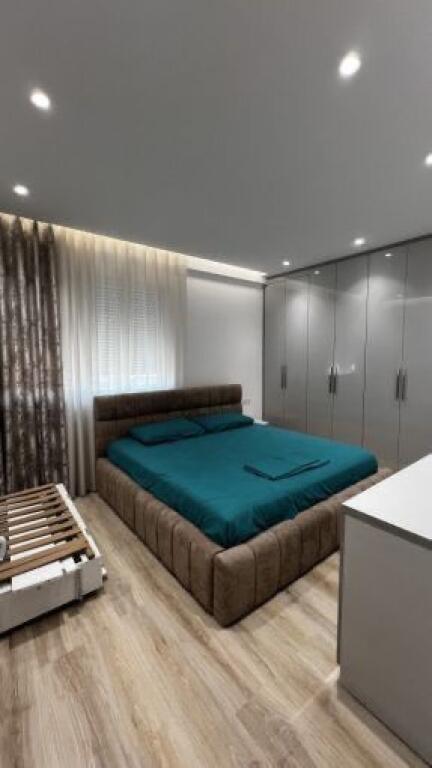 Apartament me qera 1+1