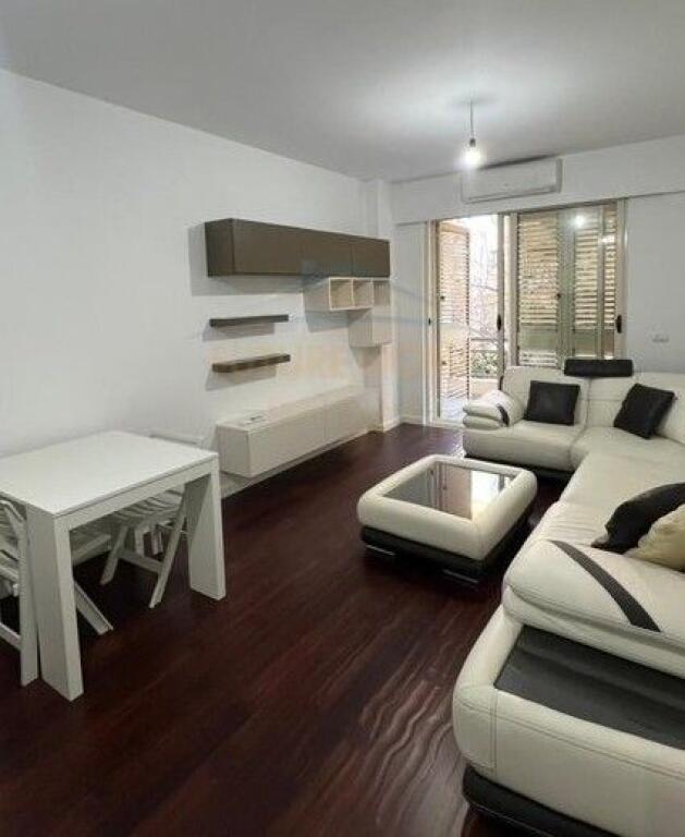 For sale, Apartment 1+1, Fresku, Tirana.