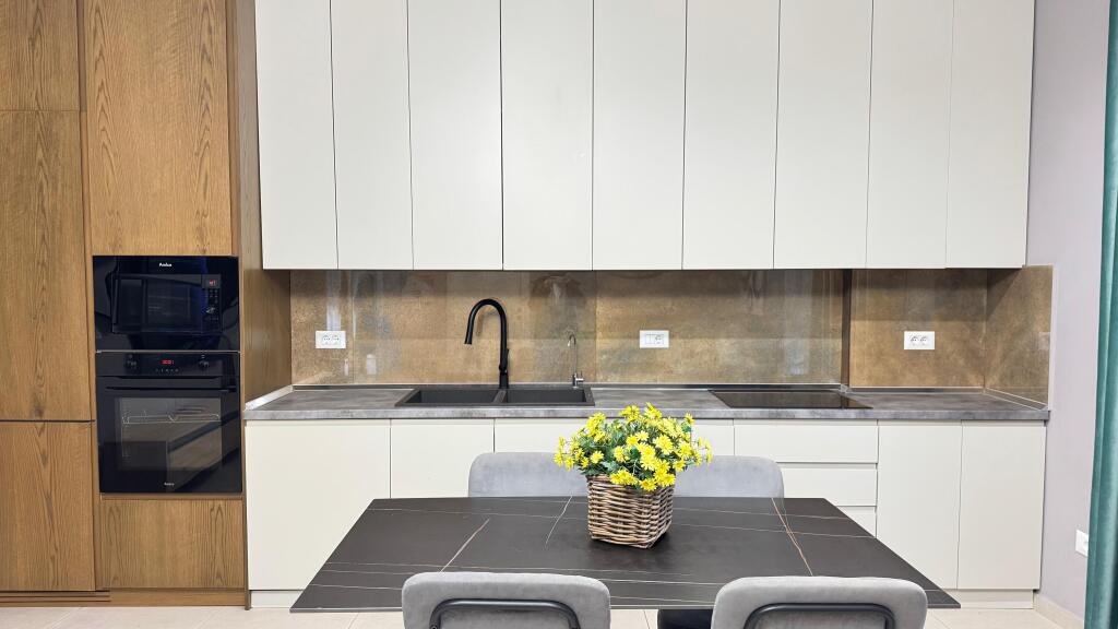 Appartamento 2+1 in Affitto con Vista Panoramica – Giardino Botanico