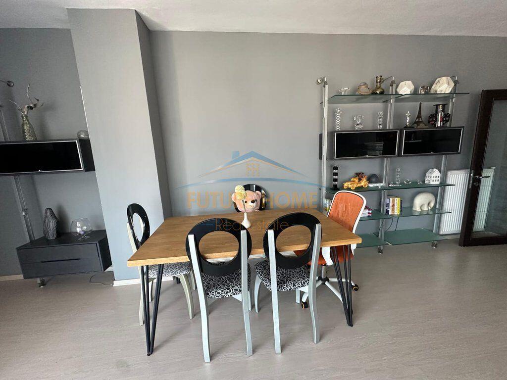 Qera, Apartament 2+1+2,Kompleksi Kika 1, Komuna e Parisit, Tirane.