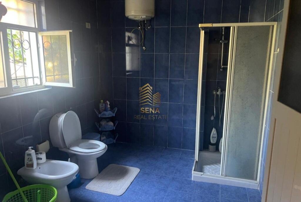 Qira, Hyrje Private, 1+1+Kuzhine e Vecuar, Laprake, 350 Euro/muaj