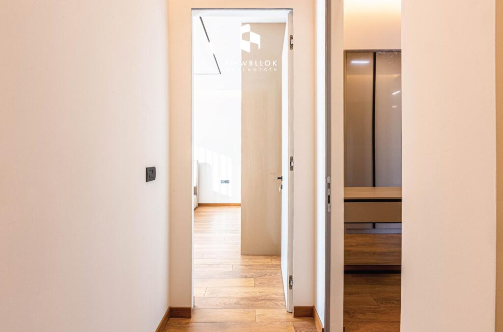 Me Qera: Vile Luksoze 📍Liqeni i Thate - Forest Res. (4Dh. Gjumi +5wc +2Veranda &amp; Garazh) E PABANUAR ME PARE || 4000€/muaj