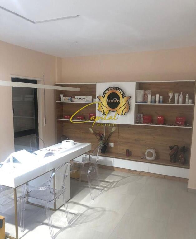 UFFICIO IN AFFITTO 120 M2 VIA DIBRES 750 EURO