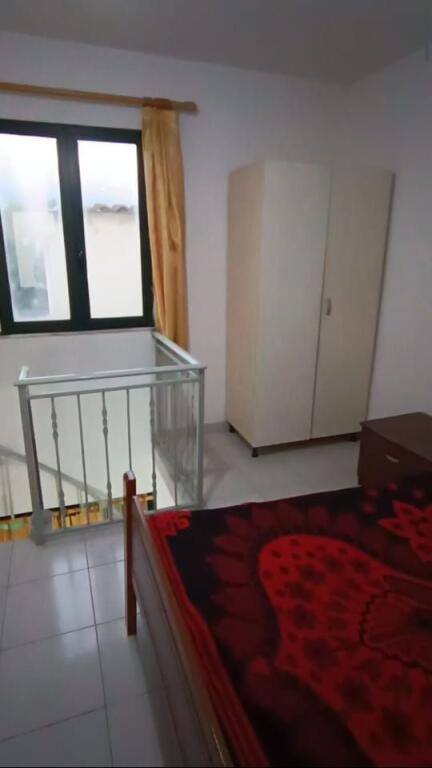 Qera, Duplex 1+1, Kinostudio, 200 Euro/Muaj