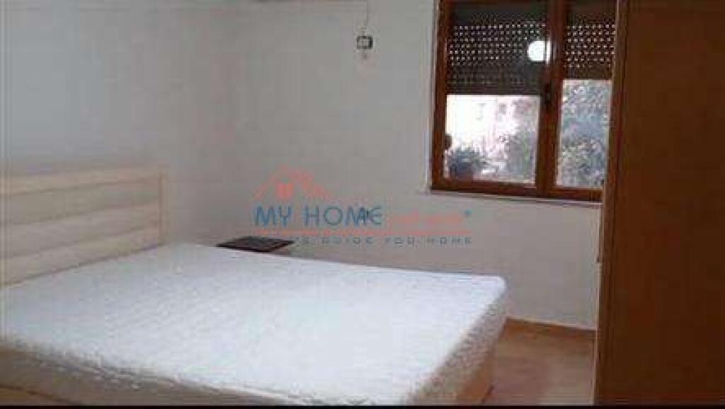 Apartament 1+1 ne Shitje prane Shkolles se Baletit ne Tirane