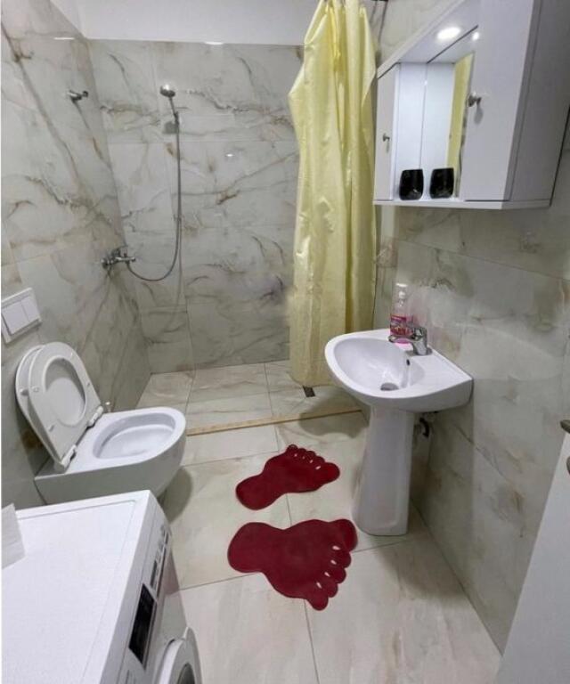 Apartament komod 2+1 per qira Unaza e Re