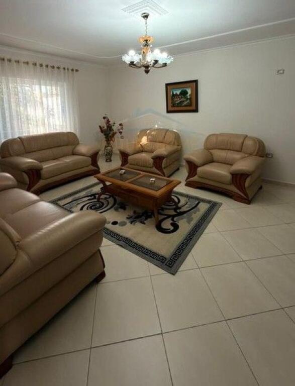 Qera, Vilë 2-Katëshe, Rruga Halil Malaj,Don Bosko , Tiranë.