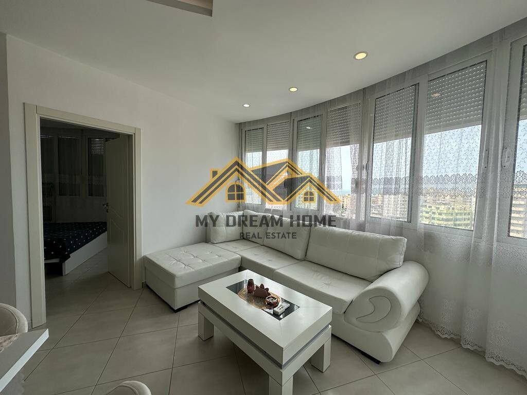 SHITET APARTAMENT 2+1 PLAZH DURRES