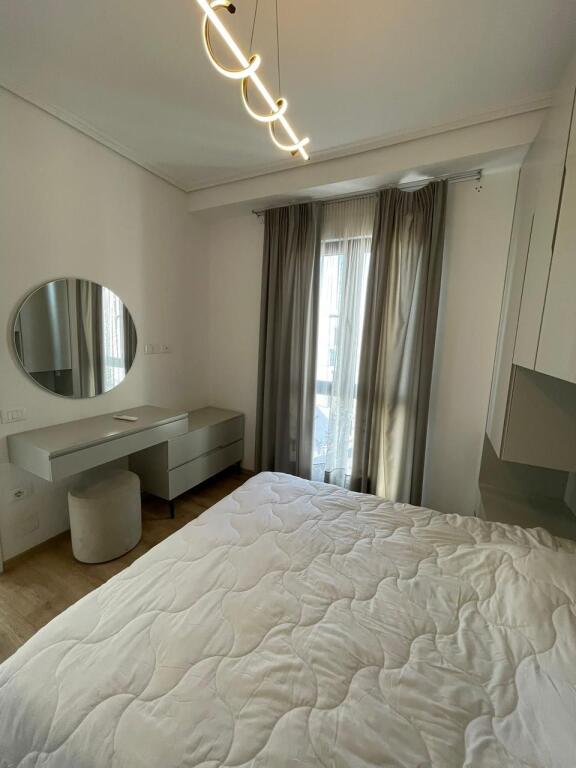 🏡 Shitet apartament 1+1 te Farmacia 10