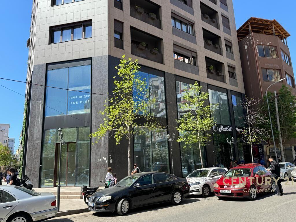 OFFICE SPACE FOR RENT ON BARRICADES STREET