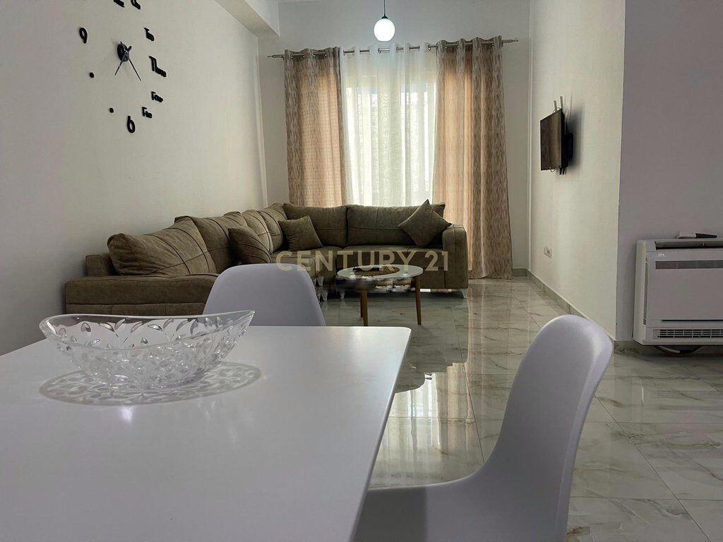 Apartament komod 2+1 per qira Unaza e Re