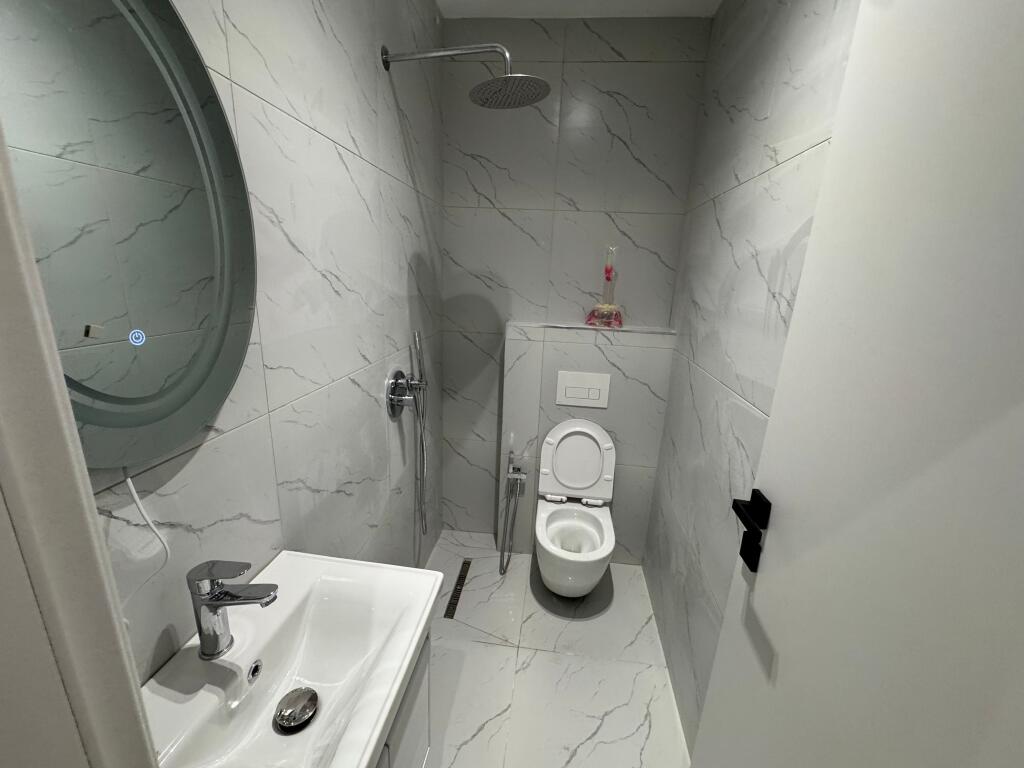 🏡 Shitet Apartament 1+1 në Komuna e Parisit