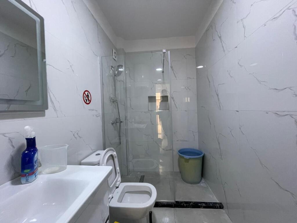 Ambient zyrash per qira ne Bllok.