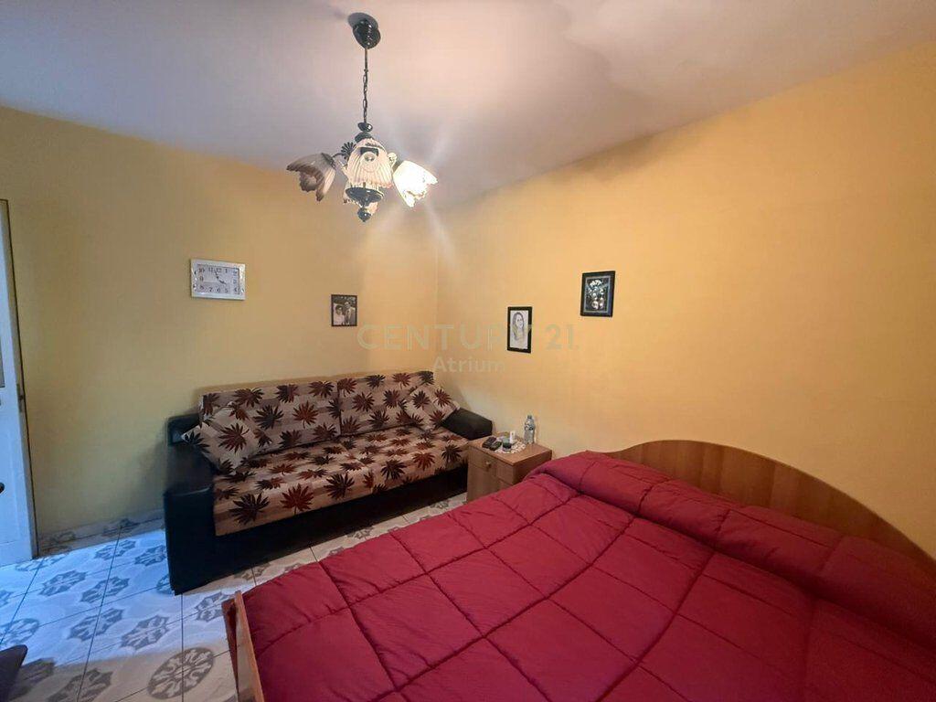 JEPET ME QIRA APARTAMENT 2+1 PRANE SHKOLLES "NIKET DARDANI" 500 € /Muaj