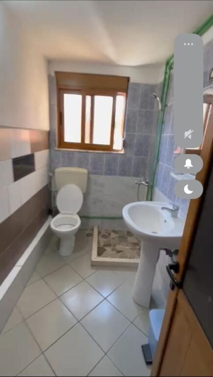 GARSIONERE 25000 LEKE.PRANE ARTISTIT,DON BOSKO