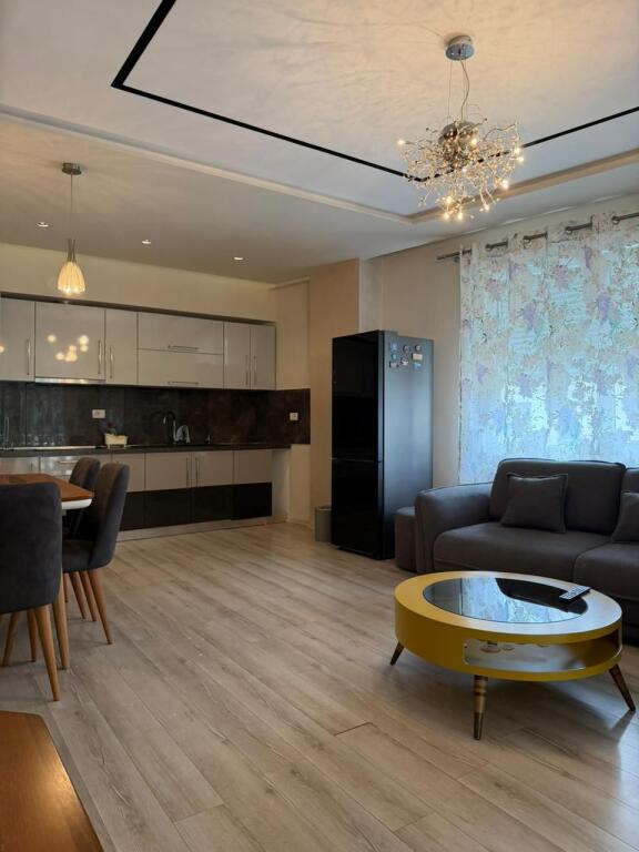 Appartamento 2+1 in Affitto – Komuna e Parisit