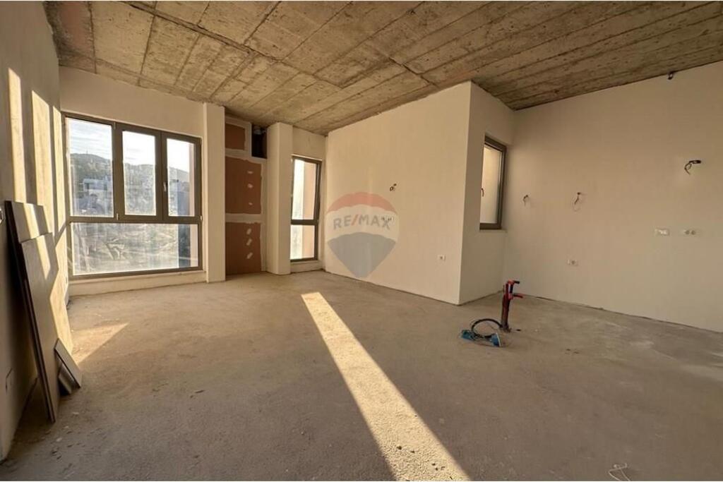 Apartment 2+1+2 for sale in Green Valley Residence