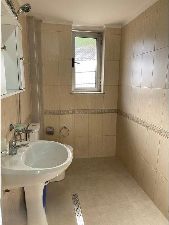 ME QIRA APARTAMENT 2+1 PERBALLE HARRY FULTZ 500 € /Muaj