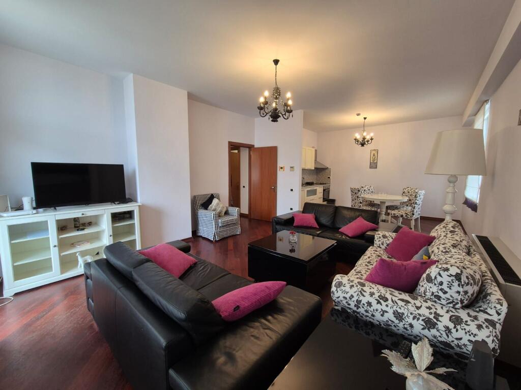 🏙️ APARTAMENT 2+1+2 ME QIRA – SHESHI WILLSON