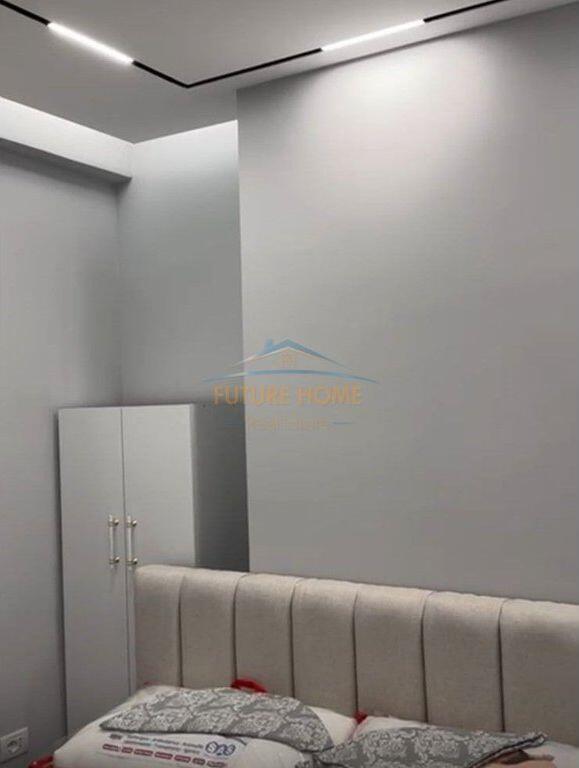 Qera, Apartament 2+1+Post parkimi, Pazari Ri, Tiranë.