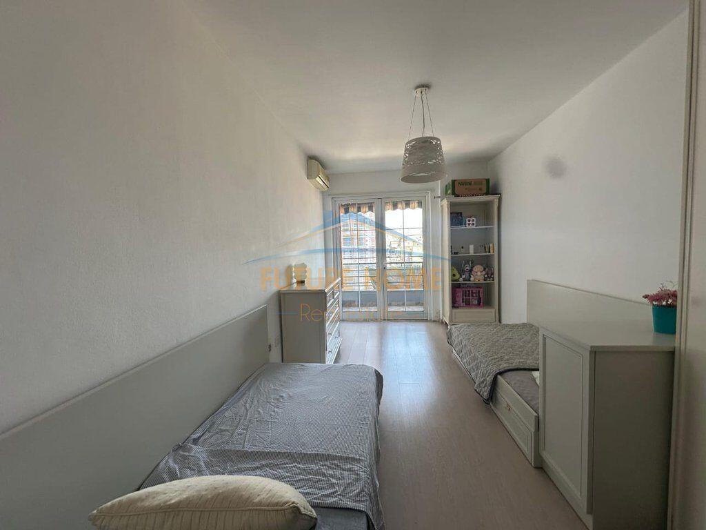 Qera, Apartament 2+1+2,Kompleksi Kika 1, Komuna e Parisit, Tirane.
