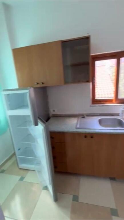 GARSIONERE 25000 LEKE.PRANE ARTISTIT,DON BOSKO