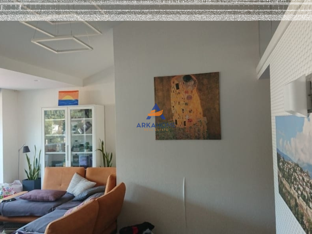 SHITET PETHOUSE 4+1+VERAND "LIQENI I THATE" 395.000 EURO