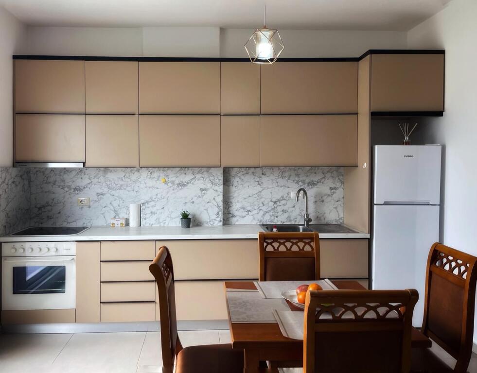 APPARTAMENTO 2+1 IN AFFITTO, CON VERANDA E VISTA SUL LAGO ASCIUTTO