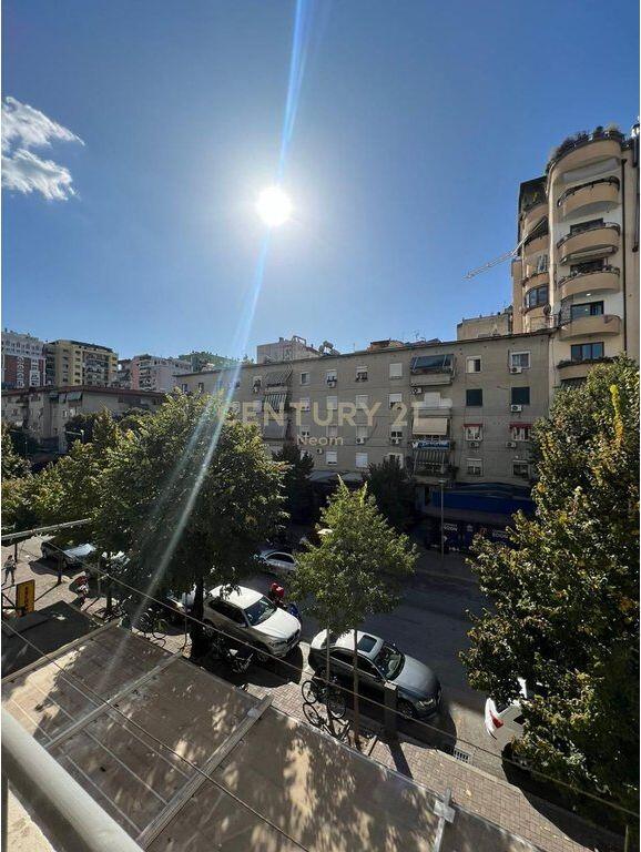 JEPET ME QIRA APARTAMENT 1+1 NE BLLOK!