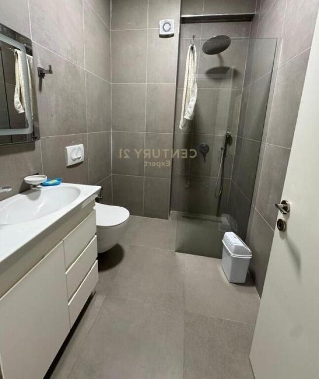 JEPET ME QERA 2+1+2 NE MEDRESE.