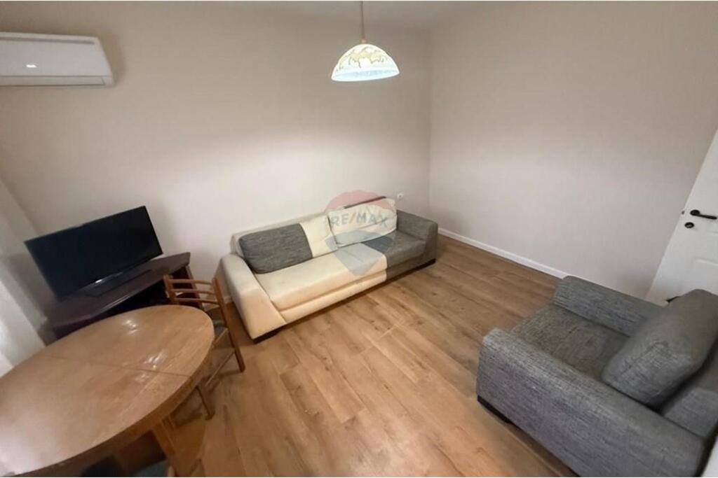 Apartament 3+1 tek Rruga e Durresit