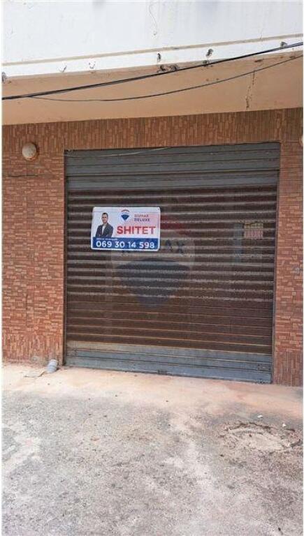 Dyqane per Shitje, Lungomare, Vlorë