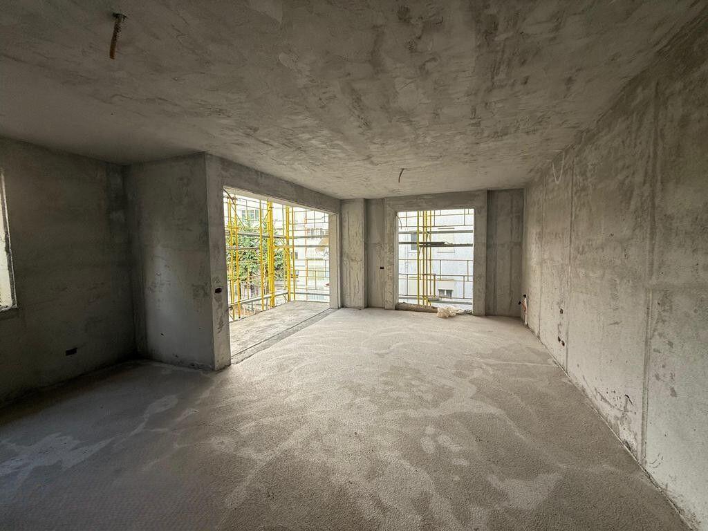 OCCASIONE!! VENDIAMO APPARTAMENTO 2+1+2 AL LAGO ASCIUTTO! 237,000 €